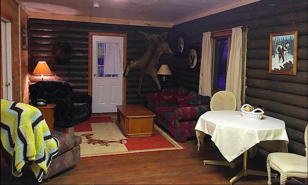 Flying U Ranch Ξενοδοχείο Seventy Mile House Εξωτερικό φωτογραφία
